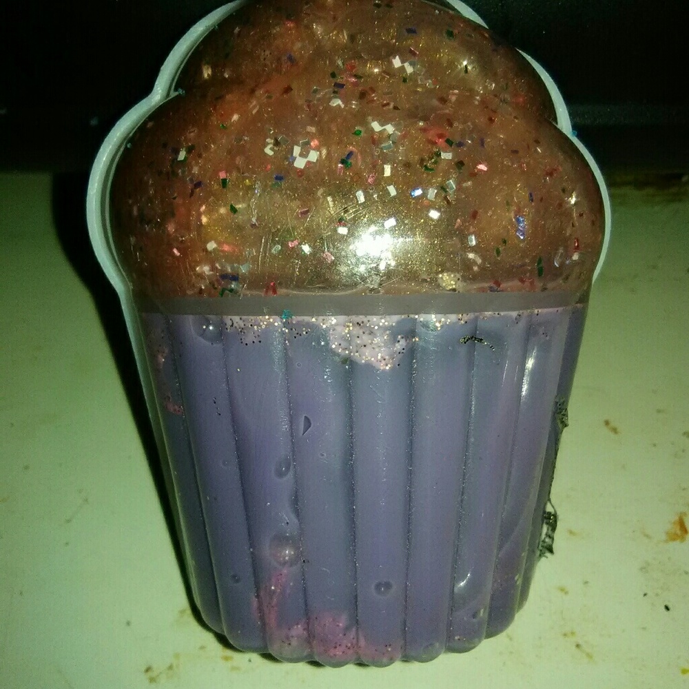 Cupcake slime two slimes in one container